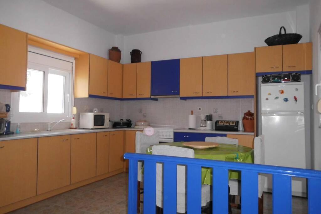 Παραλια Γαυρίου Apartment Gavrio Exterior foto